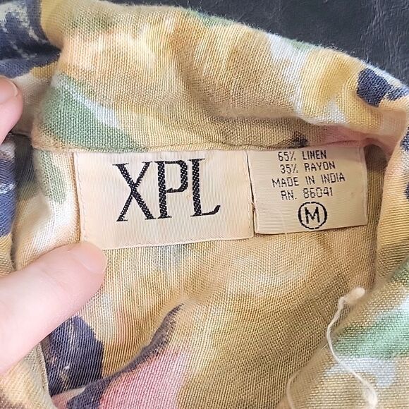 XPL Women's tan floral linen blend sleeveless button up size M casual mature - Picture 4 of 7